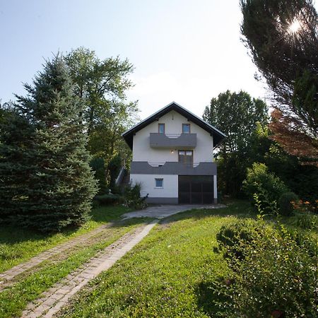 Holiday Home Tin Огулин Екстериор снимка